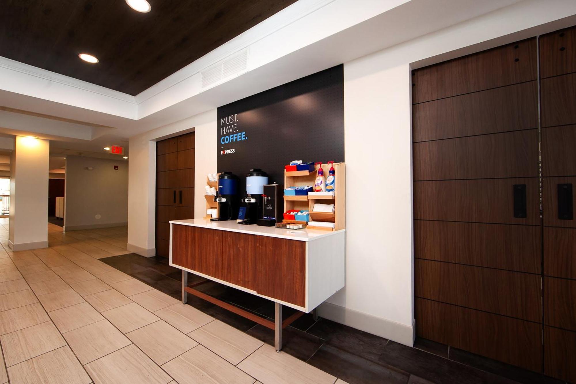 Holiday Inn Express Hotel & Suites Chicago South Lansing By Ihg Eksteriør bilde